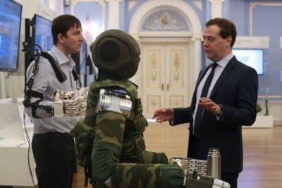 sar-401_and_medvedev.t.jpg